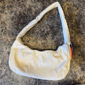 Swan Baggu